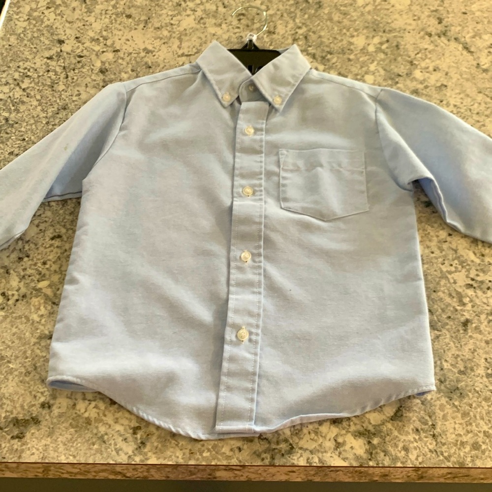 Perfect condition size 4 dress button up shirt for boys.